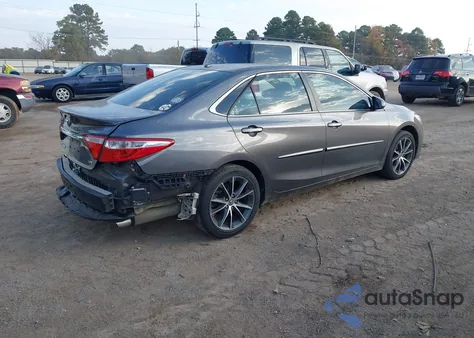 2015 Toyota Camry Xse V6 z USA, uszkodzony, nr VIN 4T1BK1FKXFU561577